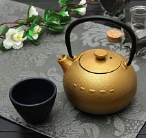 Чайник с ситом 300 мл "Берг", цвет золотой